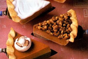 14 different delicious and creative pumpkin pie toppings to try Creamy crunchy sweet tangy