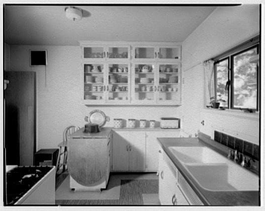 1950 Kitchens see 6 kitchens from 1950 - click americana 1950 Kitchens see 6 kitchens from 1950 - click americana