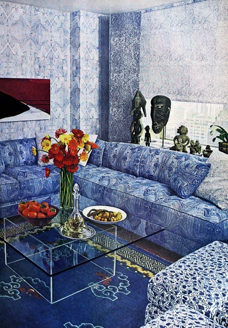 A sunny living room makeover turned an old 1960s tract house into a ...