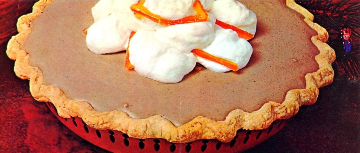 3 Musketeers chocolate velvet pie (1969) - Click Americana