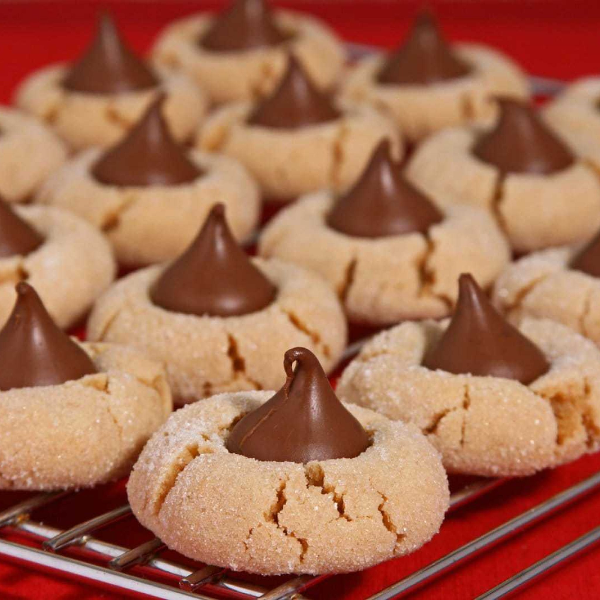 Easy peanut blossoms cookies from 1985, made with sweetened condensed milk Click Americana