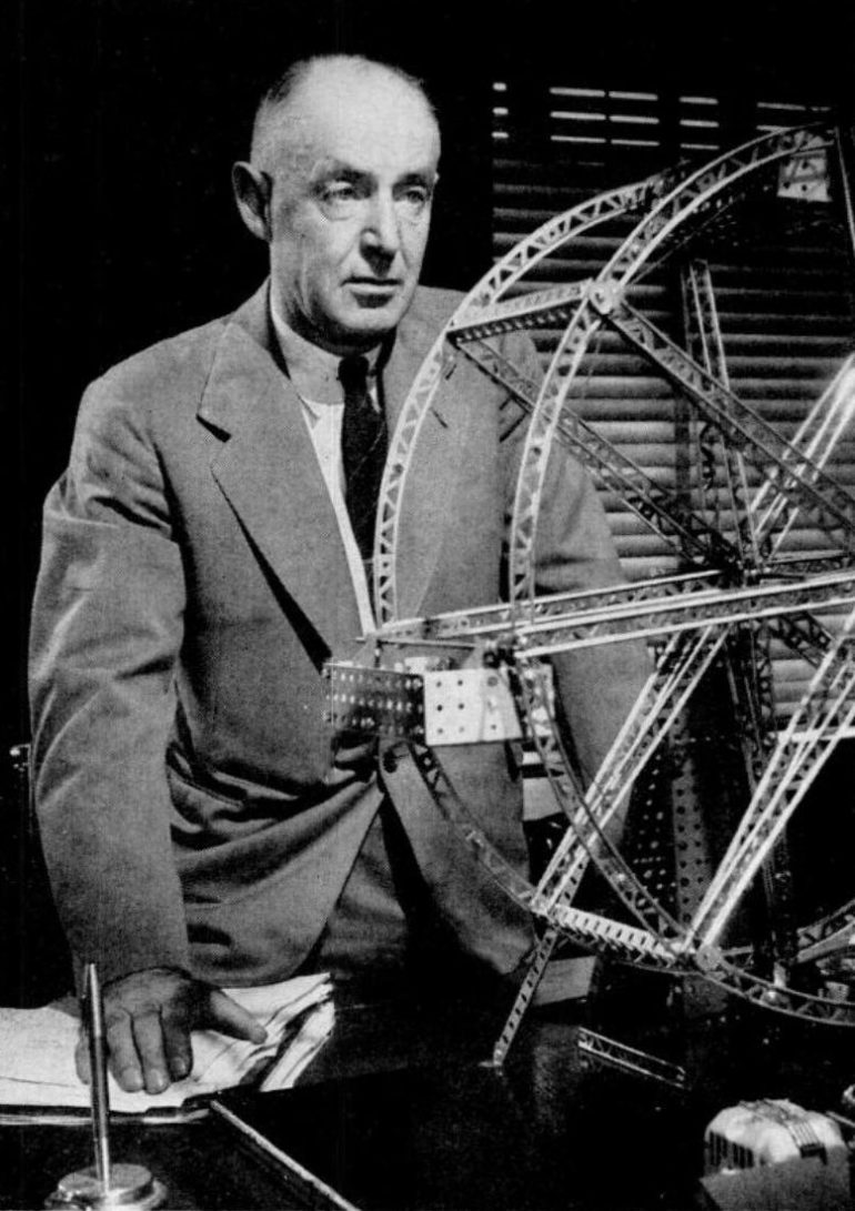 Vintage Erector Sets were toys that made toys See old sets & find out