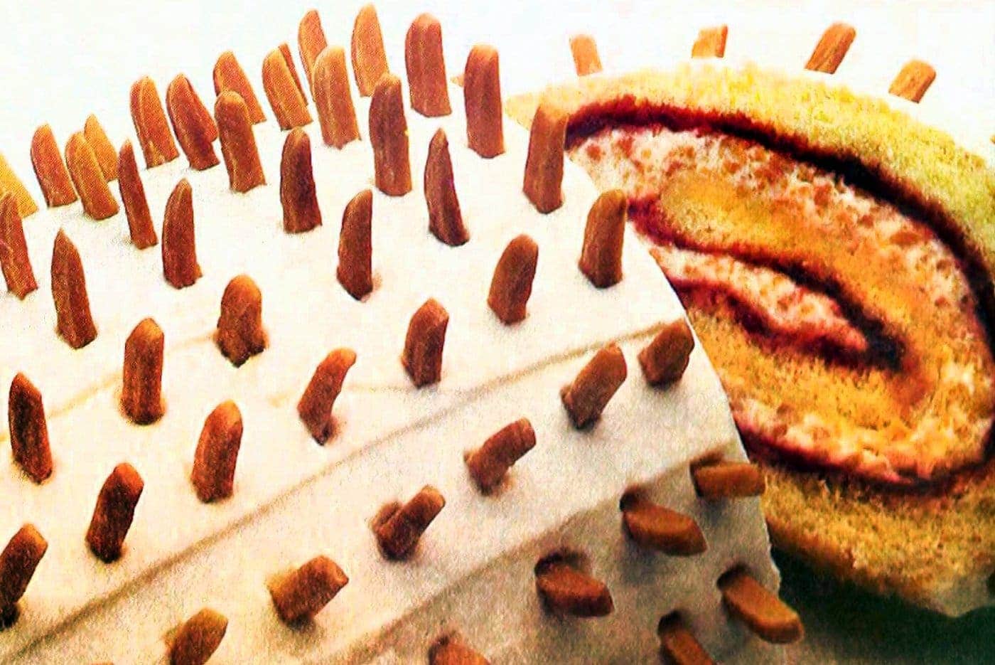 Almond-raspberry cream roll (1984)
