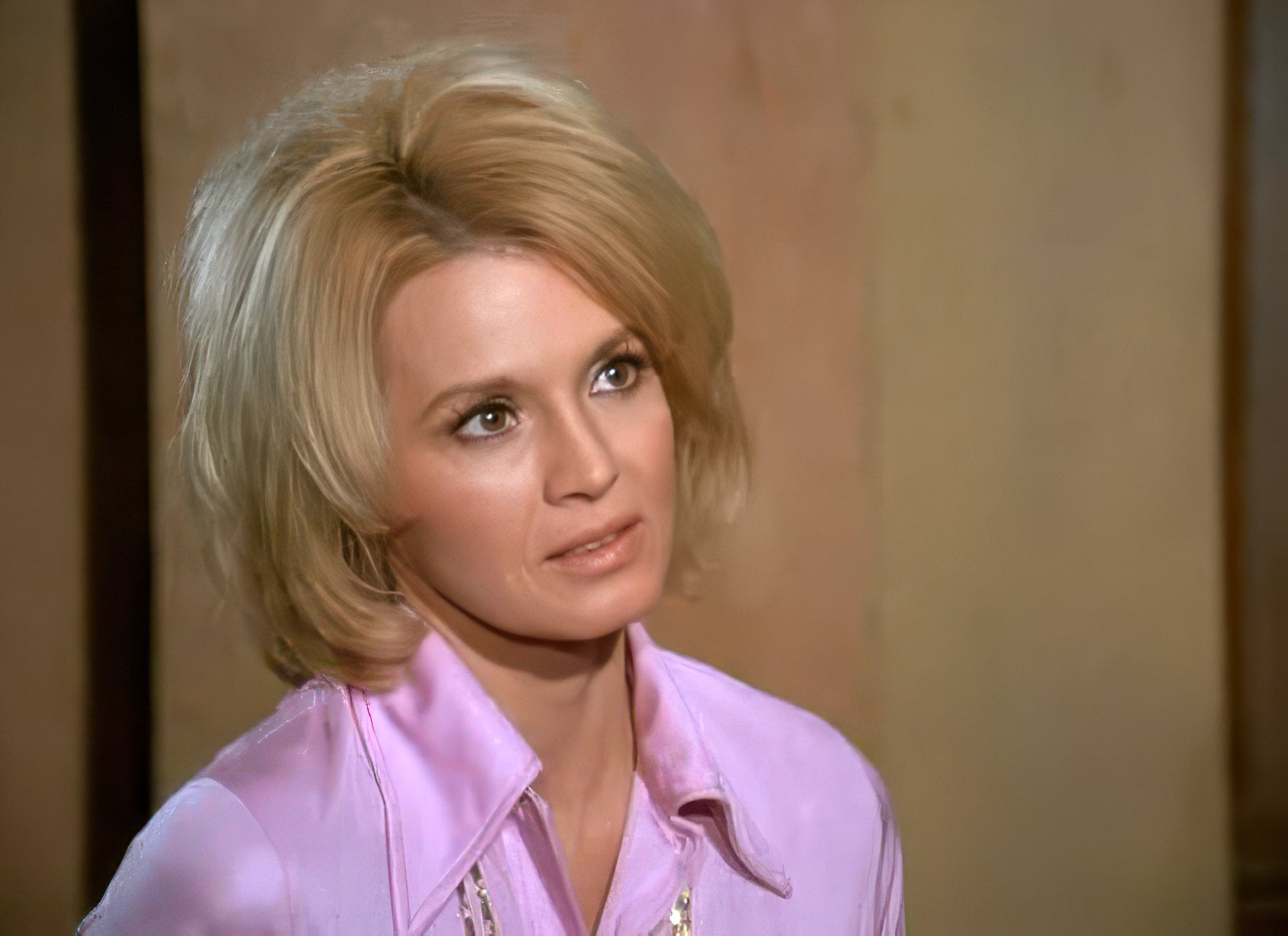 The 1970s Police Woman TV series inspired a real-world shift in law enforcement 7 Angie Dickinson in Police Woman TV series (1970s) via ClickAmericana com (3)