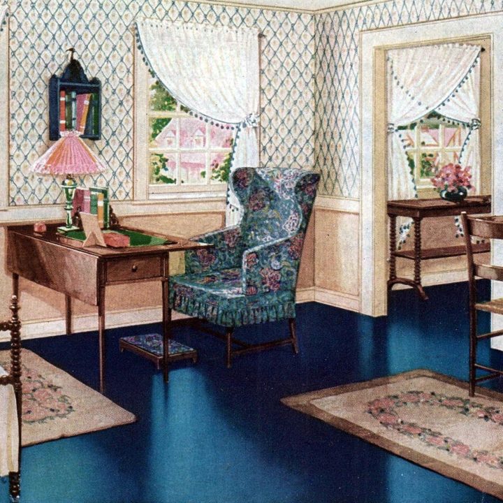 Bedroom home decor from 1927 - Blue floor