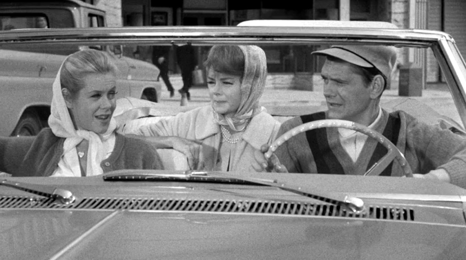 Bewitched scene in a car via ClickAmericana com