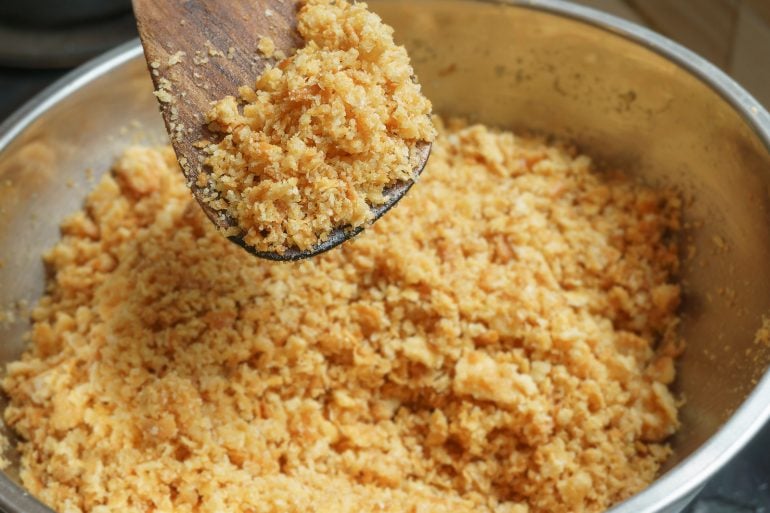 How to make a homemade graham cracker pie crust & other delicious crumb