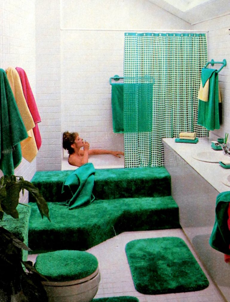 1980s bathroom decor & color schemes for that real retro look Click