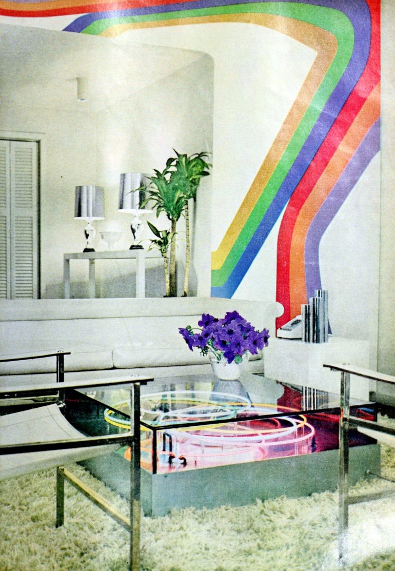 1970s supergraphics are ready for their comeback! And we have the ...