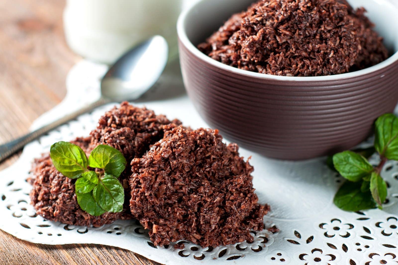 Easy coconut no-bake cookies with chocolate & oatmeal (1964) - Click Americana