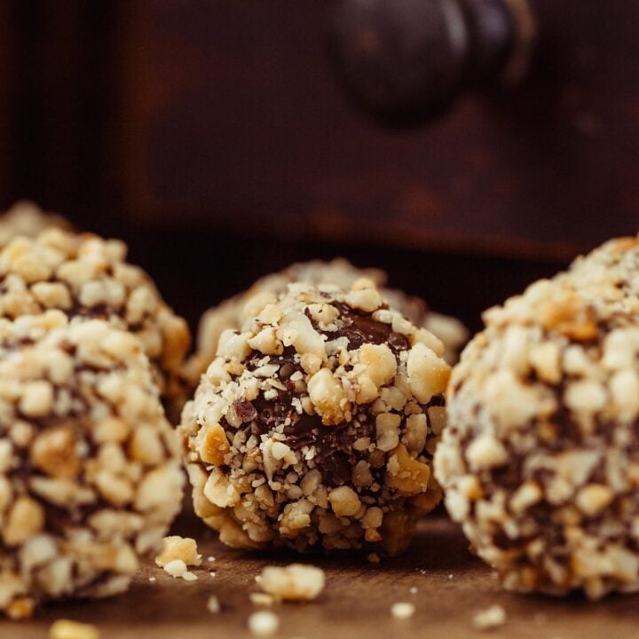 Homemade chocolate truffles recipe