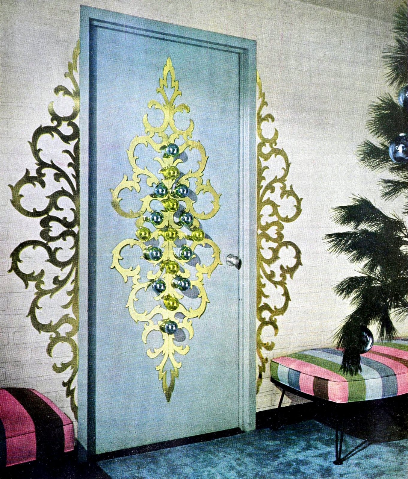 25 ideas for Christmas door decorations from the 1950s: Be inspired by