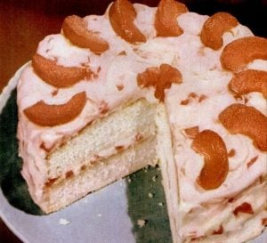 Cinnamon apple cream cake recipe 1940 (2)