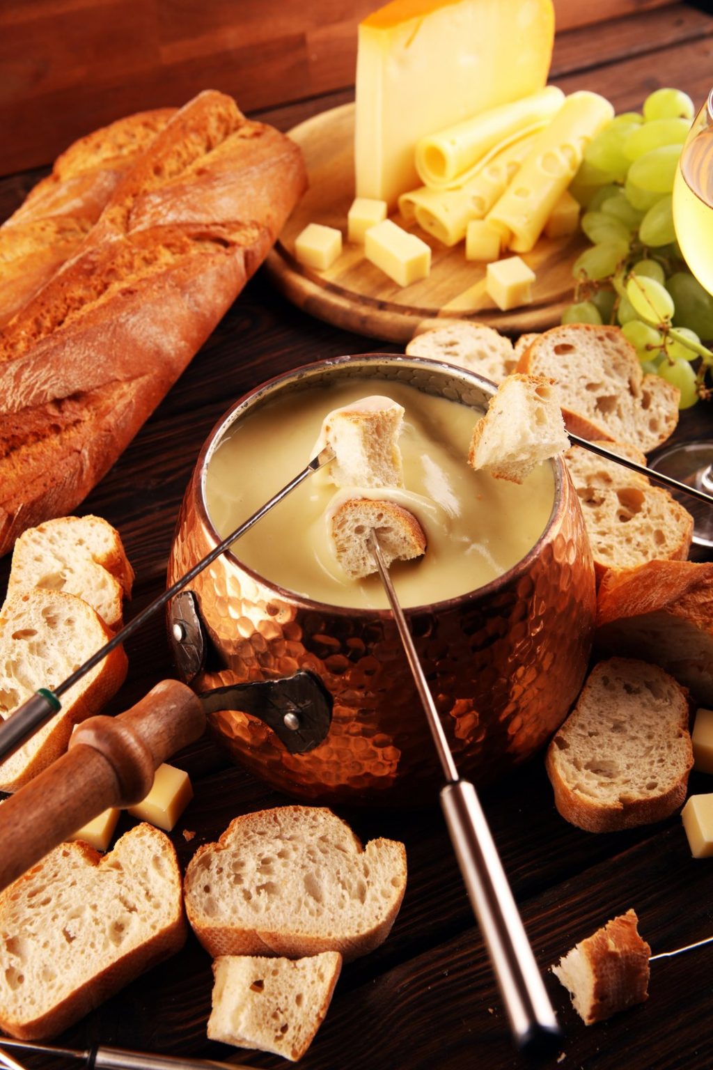 Easy fondue recipe fun! Here&amp;#39;s how to party like it&amp;#39;s 1969 - Click ...