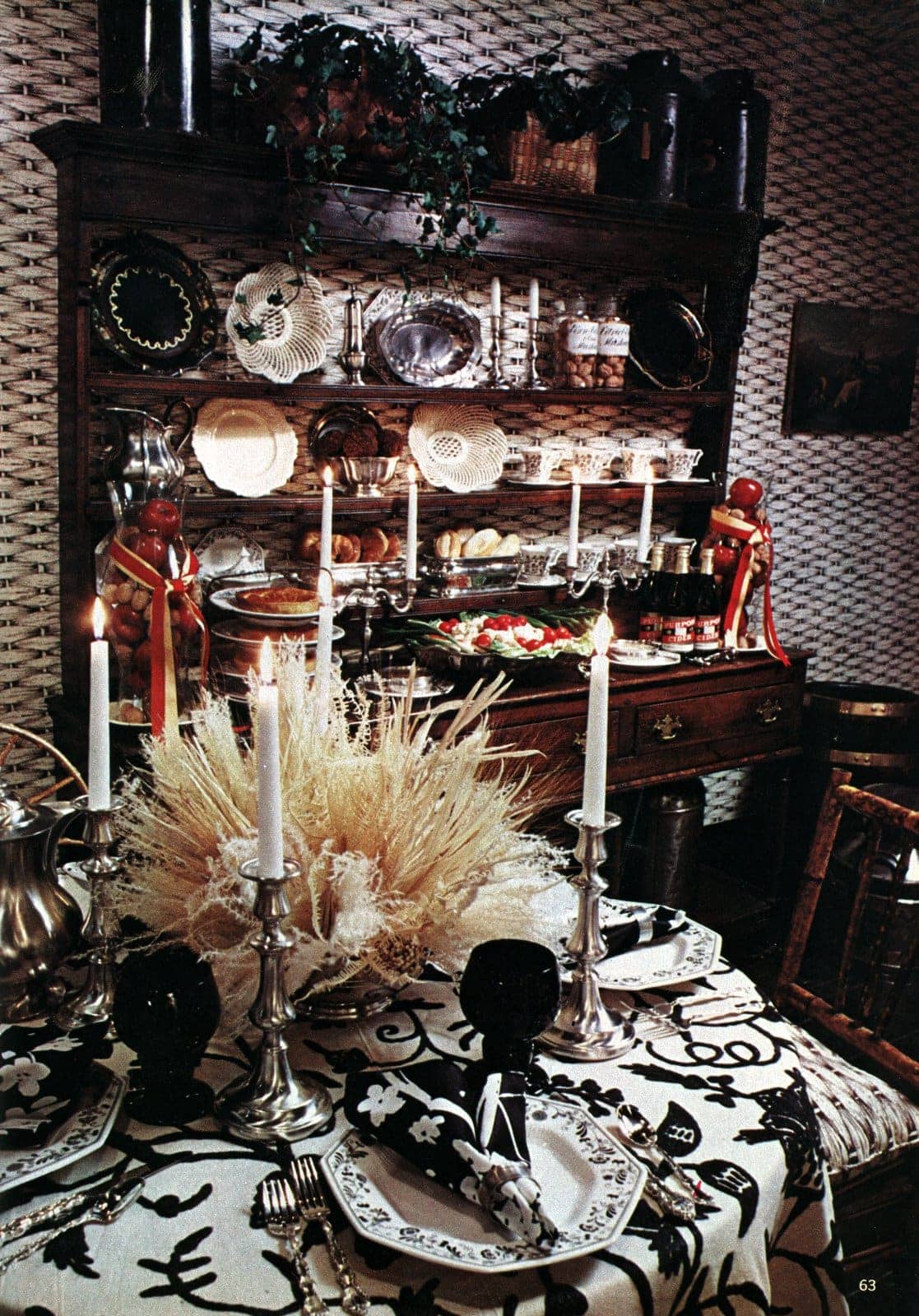 Dinah Shore's home tour: See inside her charming Beverly Hills house in the 1960s & 70s 4 Come into the kitchen with Dinah Shore - A celebrity home from 1967 (1)