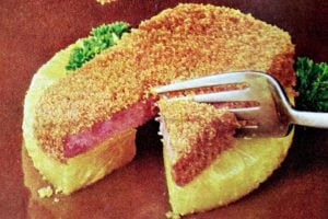 Crusty SPAMbake retro recipe from 1968 (1)