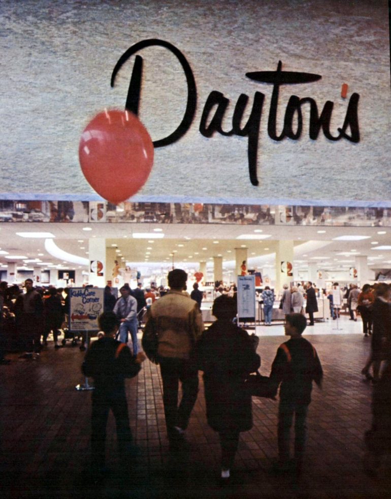 50 old mall stores you probably haven't seen for years (at least not