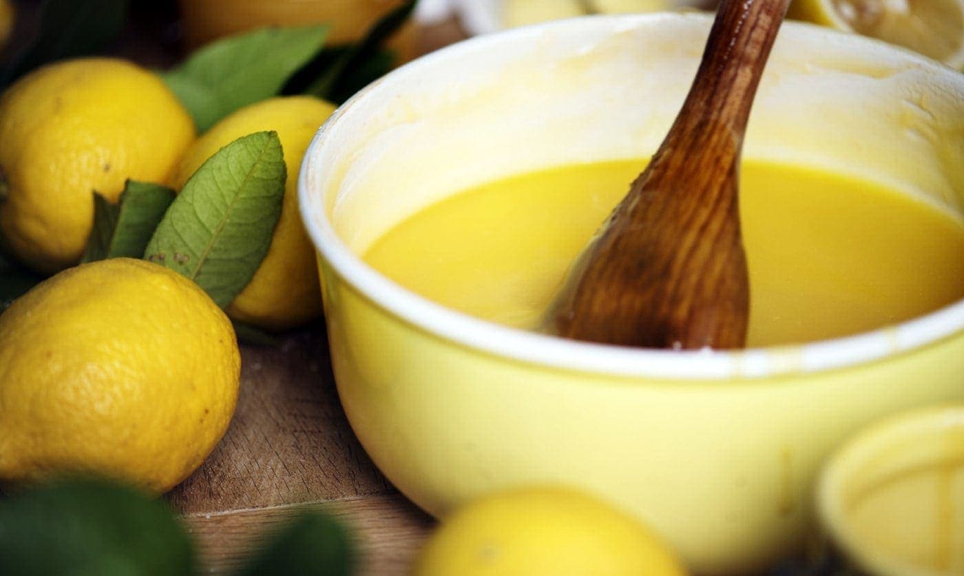 15 delicious old-fashioned lemon dessert recipes