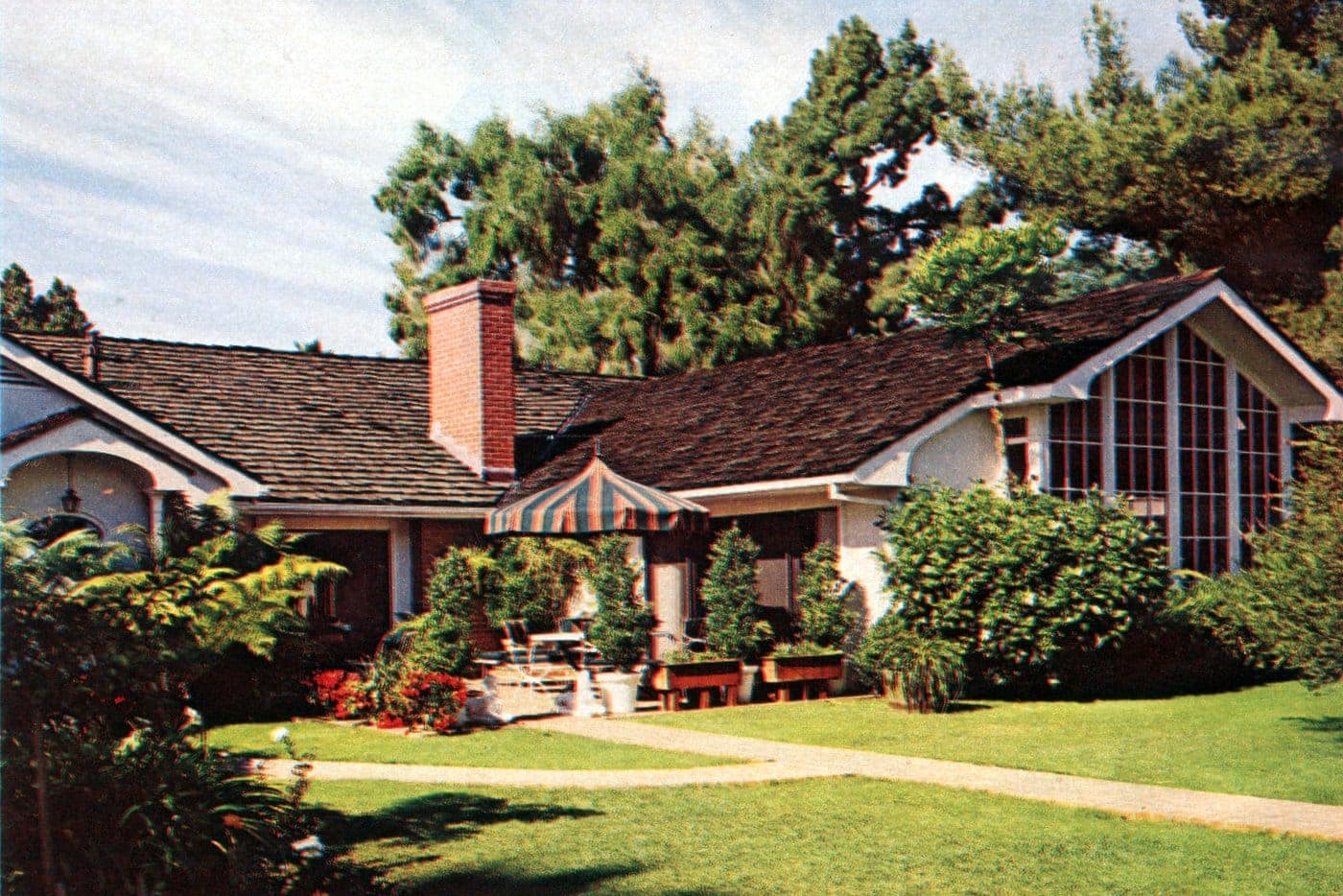 See singer/TV star Dinah Shore's Beverly Hills home including her