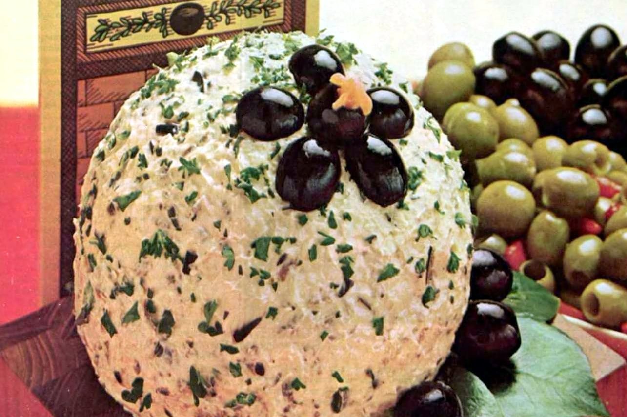 How to make an easy olive cheese ball - Click Americana
