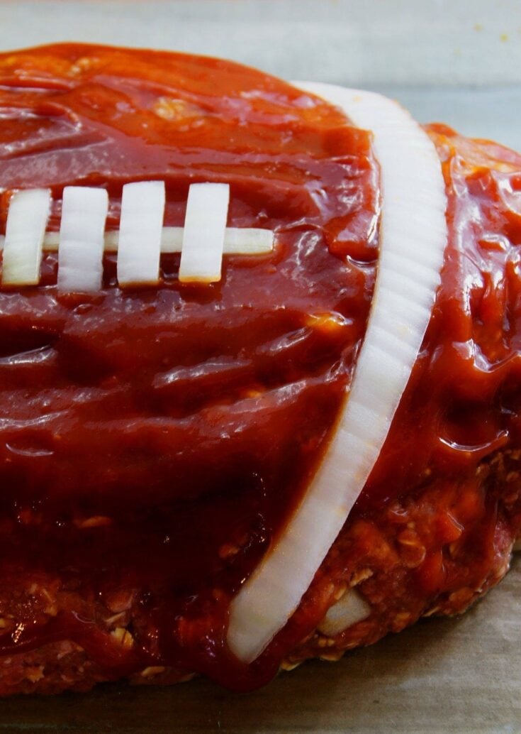 Football meatloaf with onion