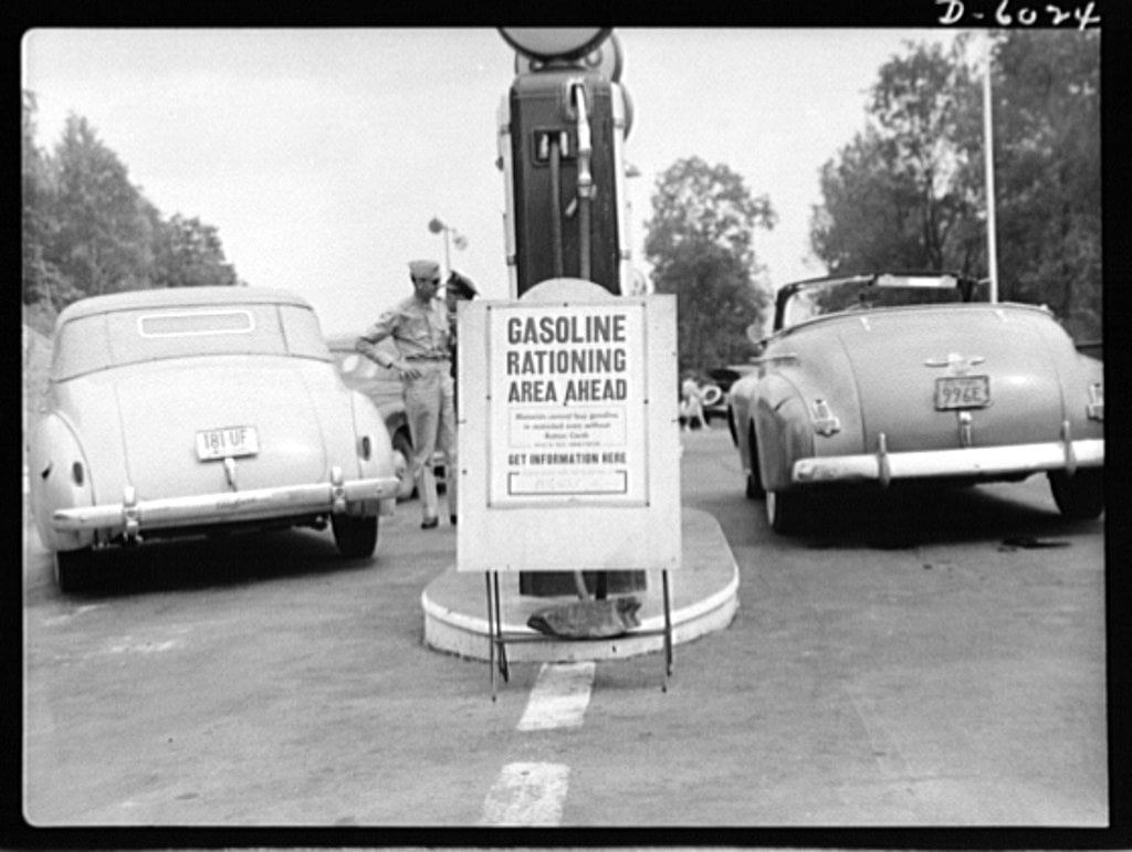 Gas station for gasoline rationing in 1942 (2) via ClickAmericana com