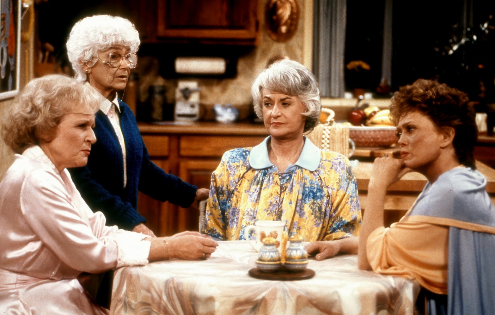 Golden Girls kitchen scene via ClickAmericana com