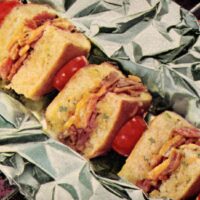 Grilled ham & cheese sandwich skewers