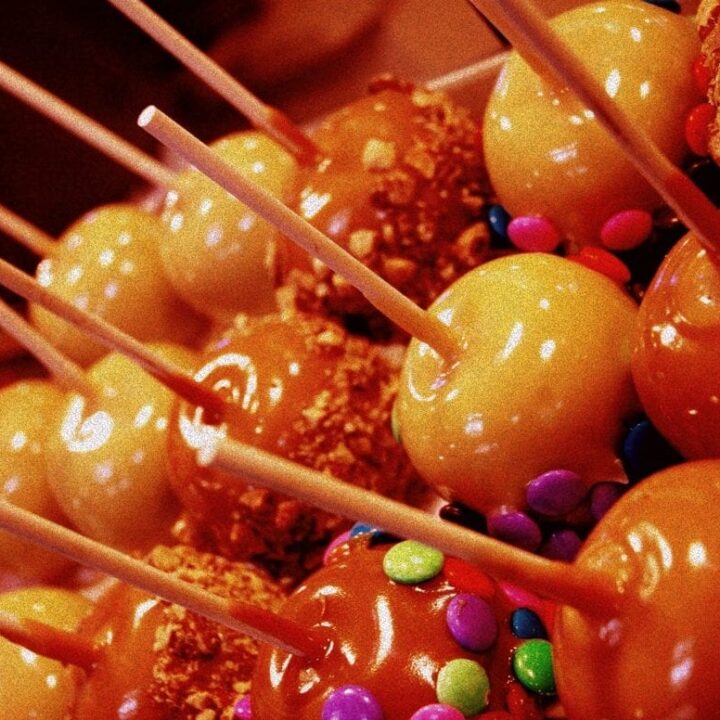 Halloween caramel apples