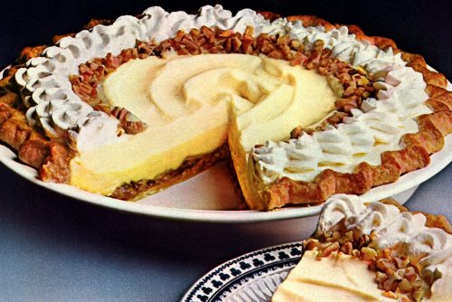 Holiday praline delight pie - Vintage recipe (1970s)