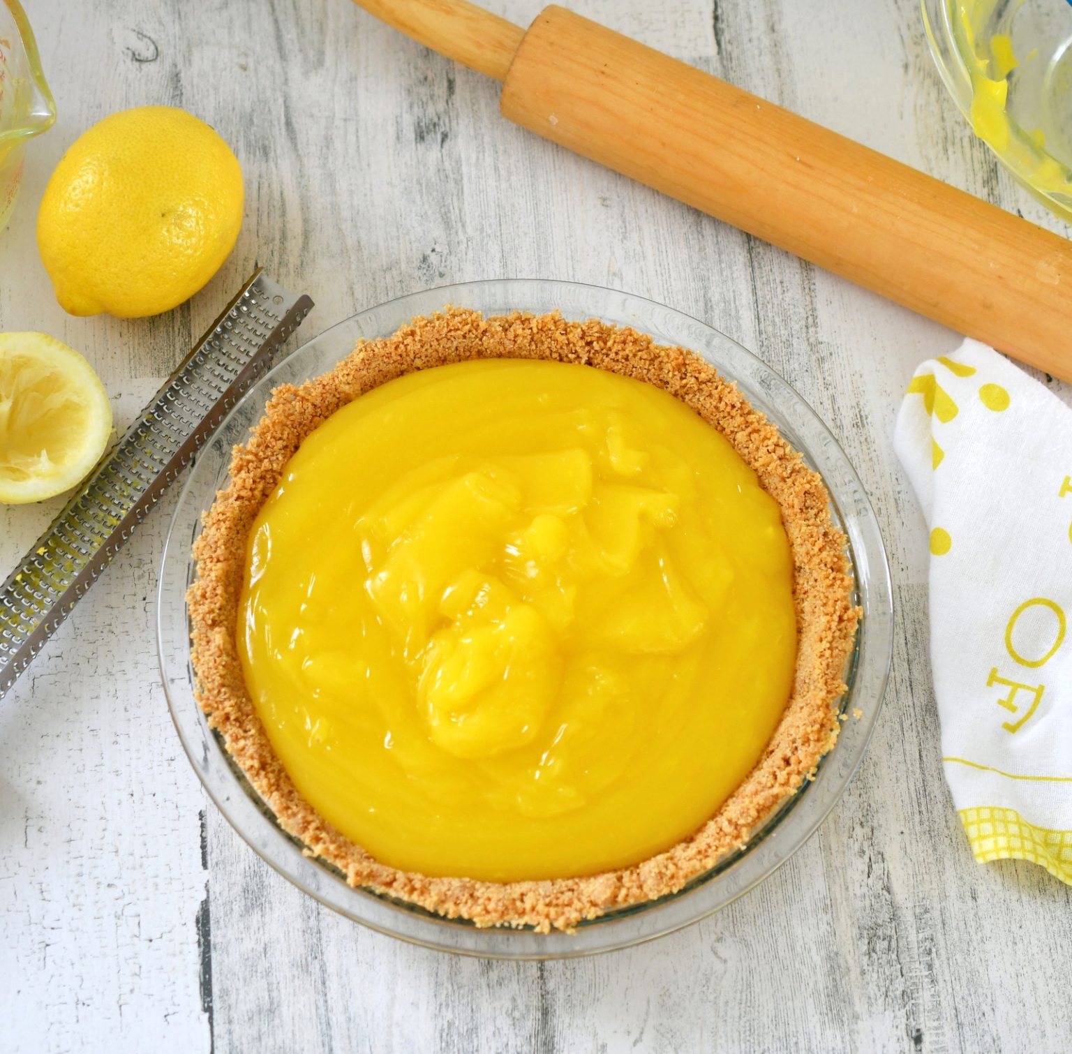 How to make a homemade graham cracker pie crust & other delicious crumb