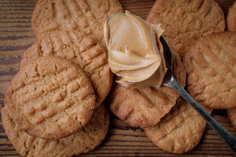 20+ delicious retro recipes for oldfashioned peanut butter cookies