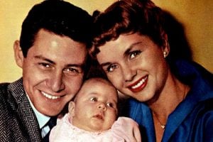 How the world welcomed baby Carrie Fisher (1956)