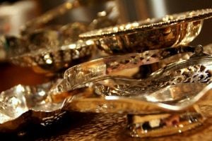 How to clean your silver easily (1918)