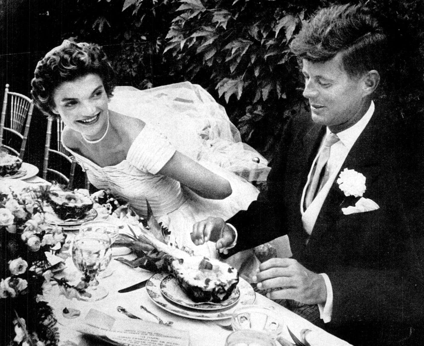 When JFK & Jackie got married The elegant BouvierKennedy wedding