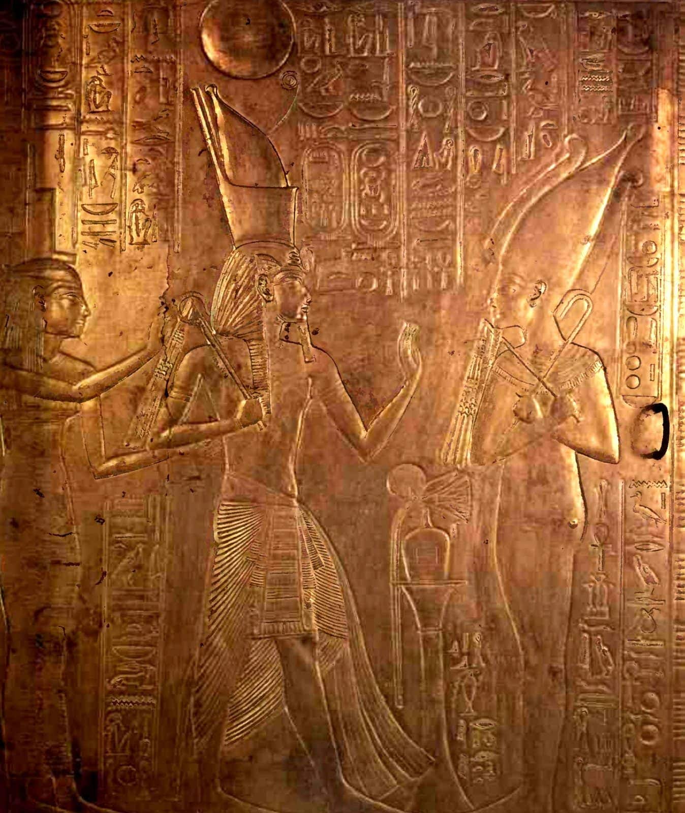 King's Tut's tomb opened (1926)