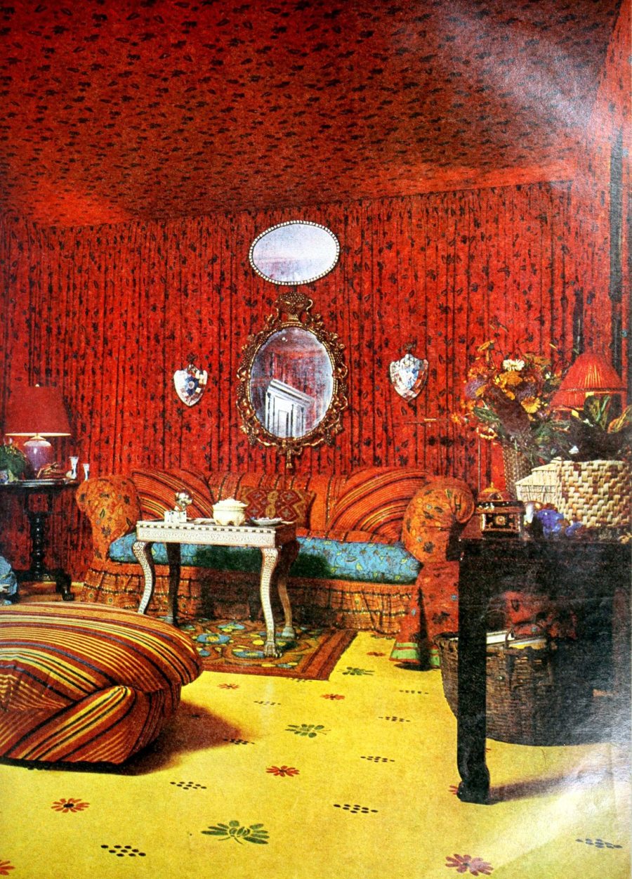 See 60s & 70s boho living room decor with an eclectic, cozy vibe ...