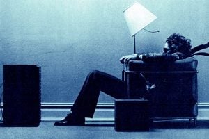 Maxell tapes - Blown away guy in chair - 1983