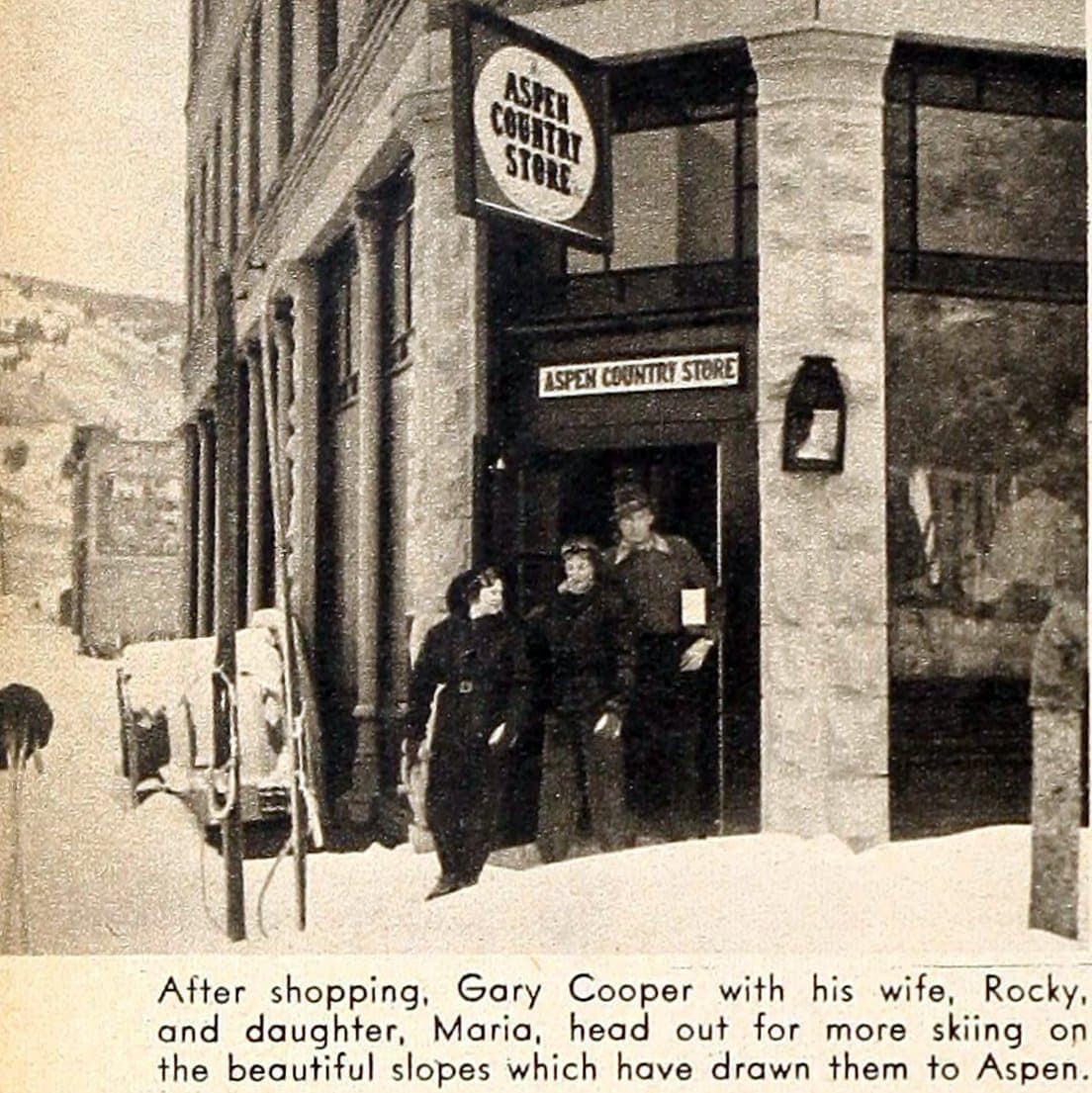 Modern Screen Gary Cooper's mountain hideaway 1949 (4)