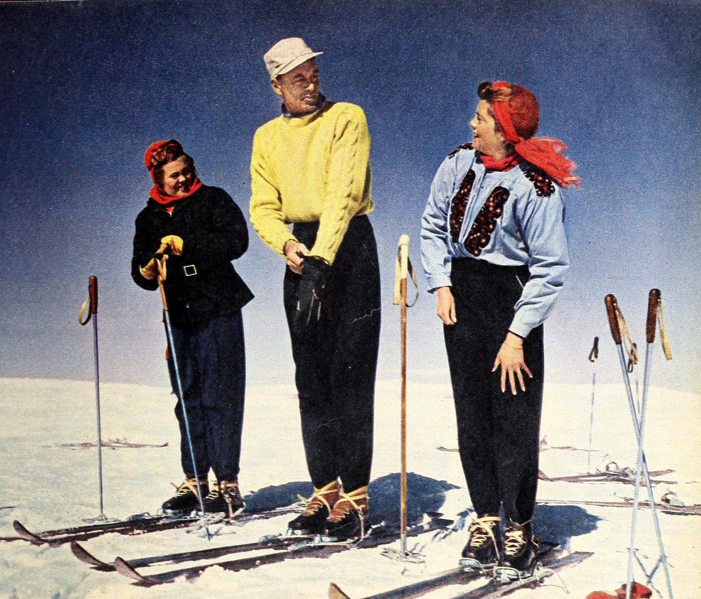 Modern Screen Gary Cooper's mountain hideaway 1949 (7)