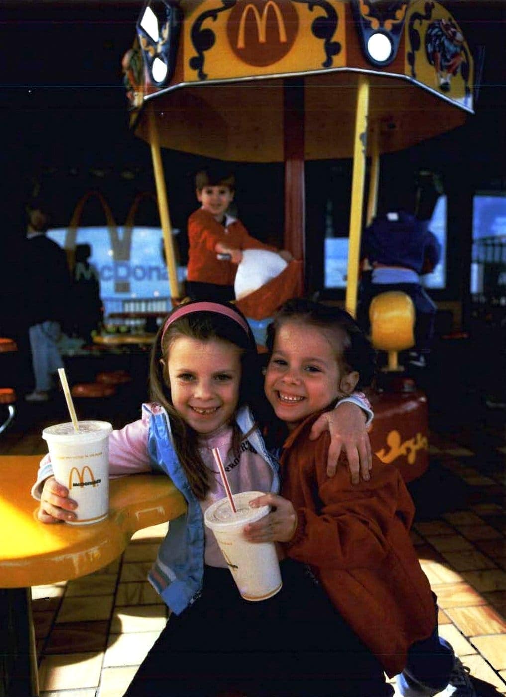 Old McDonald's resturants in the 1980s (3)