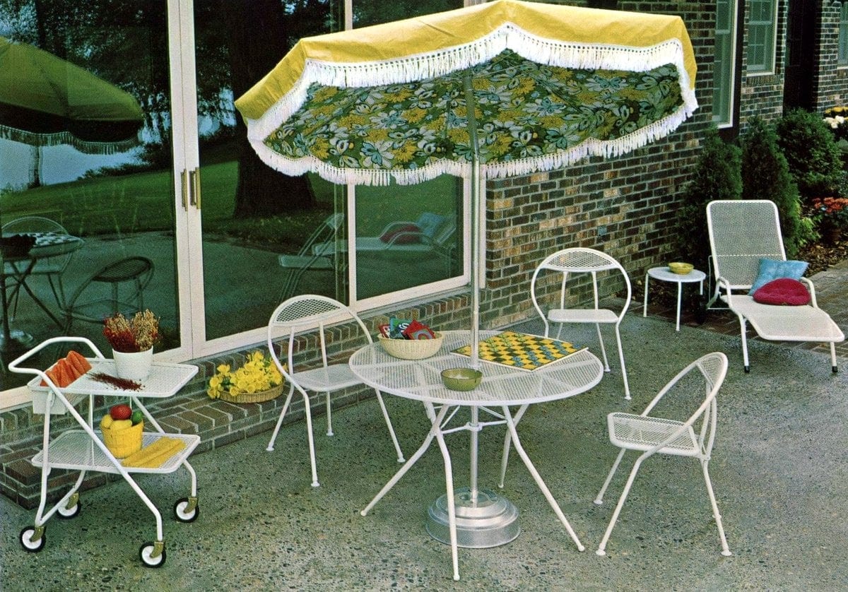 See 60 vintage patio furniture sets that offered outdoor relaxation the