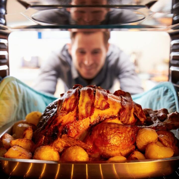 Old-fashioned roasting tips and turkey cooking times