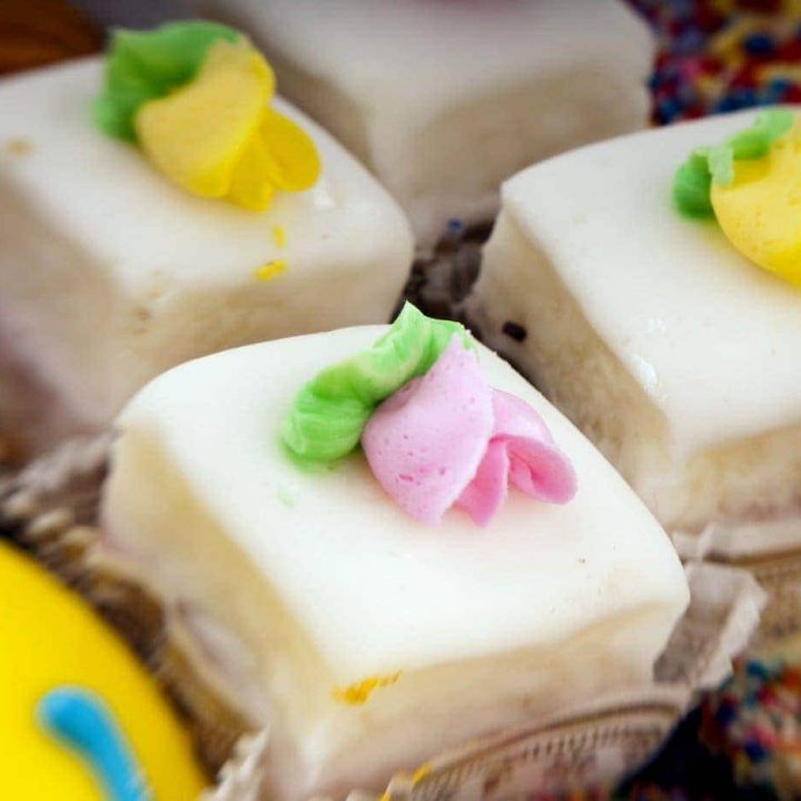 Petits fours