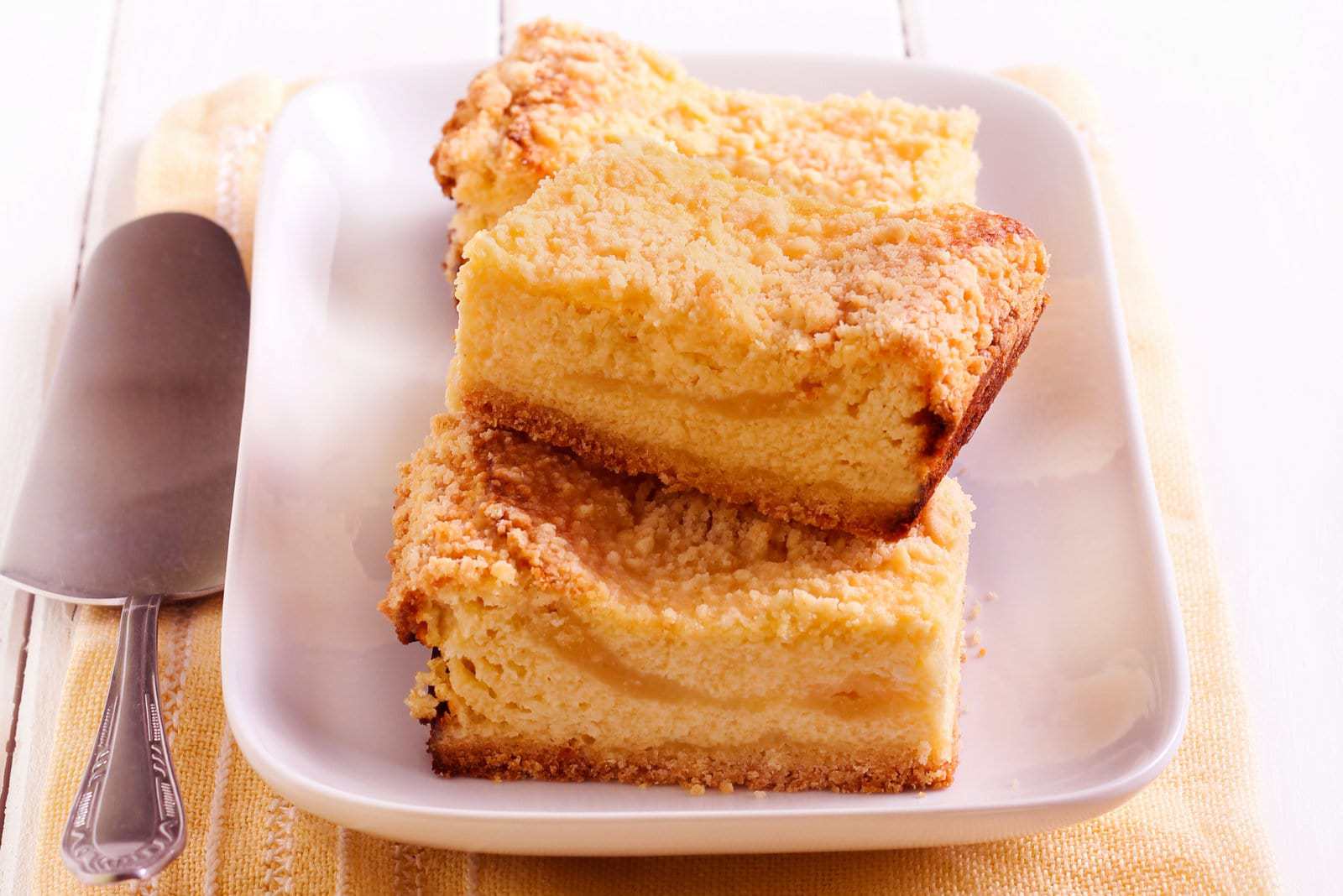 Easy pumpkin cheesecake bars: A comforting fall dessert recipe from the '80s - Click Americana