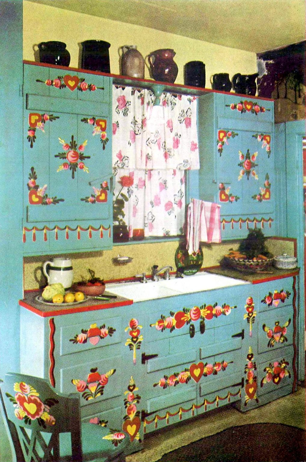 Folkart painted furniture Upcycle & renew furniture with tips from