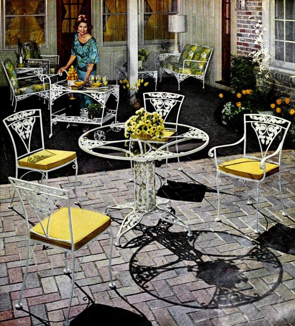 See 60 vintage patio furniture sets that offered outdoor relaxation the