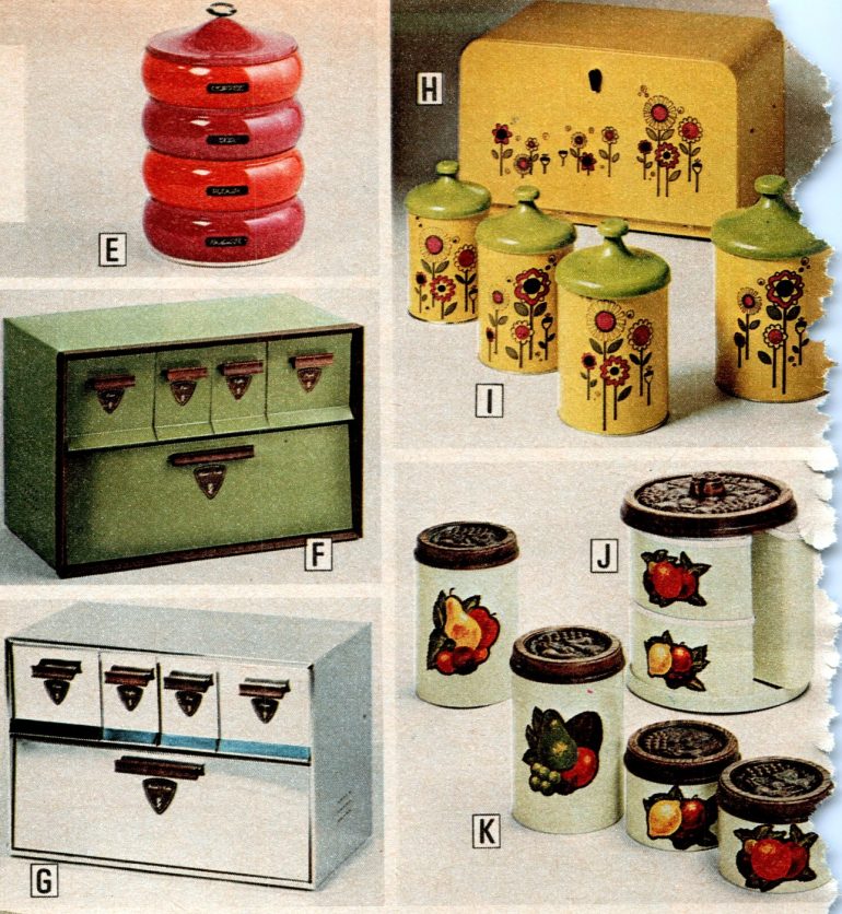 Dozens of cute & kitschy 70s kitchen accessories your mom or grandma ...