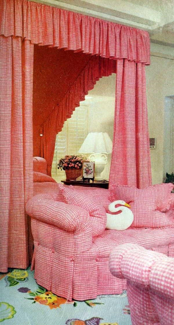 70 beautiful vintage canopy beds from the 1970s - Click Americana