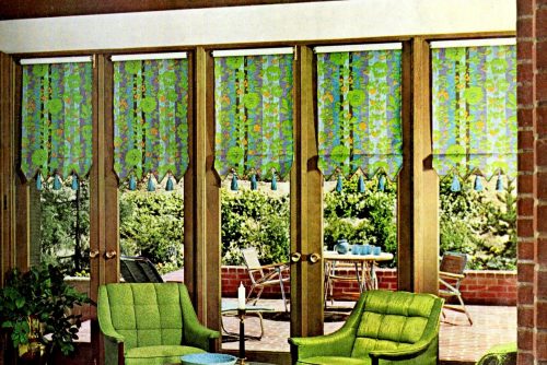 Retro spring-bright midcentury modern living room